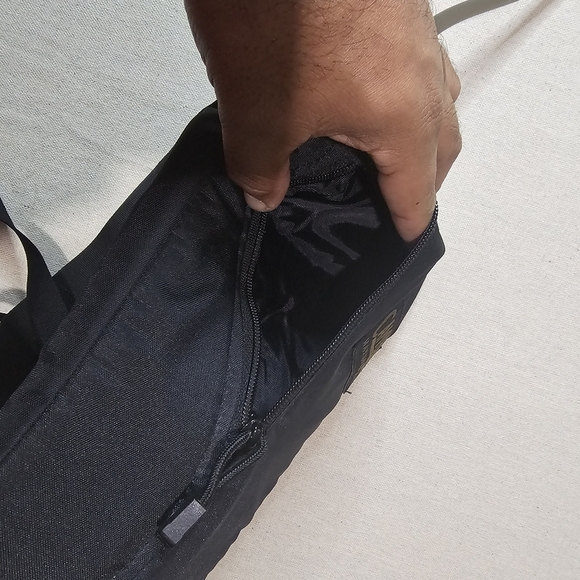 Camelbak Sabre Hydration System Carrier Pack 70 Oz/2 L Bladder, HydroLink System - Picture 5 of 7